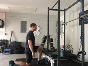 knee pain during squats and lunges